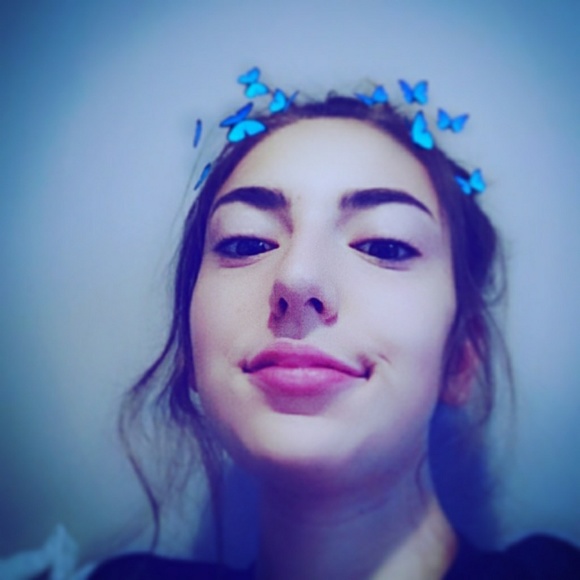 Meet your Posher, Allie - Picture 1 of 1